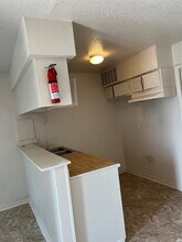 9414 Heno St in Houston, TX - Building Photo - Building Photo