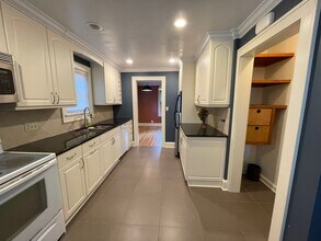 1821 Wallace Ave in Duluth, MN - Building Photo - Building Photo