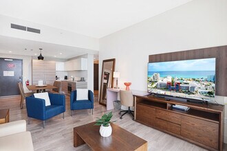 348 Indiana St in Hollywood, FL - Building Photo - Building Photo
