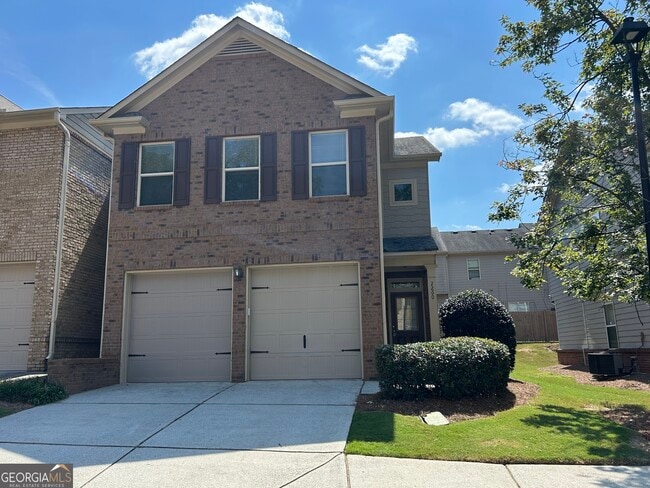 property at 2260 Oakland Downs Way