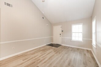 1030 Nolan Ln in Cordova, TN - Building Photo - Building Photo