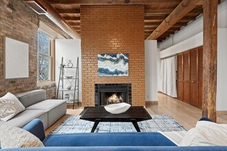 2510 N Wayne Ave in Chicago, IL - Building Photo - Building Photo