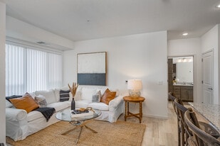 Vista Point in Mahtomedi, MN - Building Photo