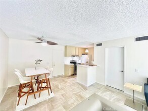 23515 Lyons Ave, Unit 232 in Santa Clarita, CA - Building Photo - Building Photo