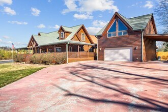 867 Blue Herring Wy in Sevierville, TN - Building Photo - Building Photo