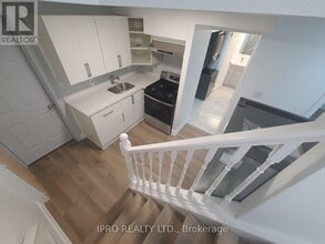 1830 Gough Ave in London, ON - Building Photo - Building Photo