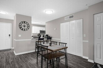 13915 Heritage Club Dr in Tampa, FL - Building Photo - Building Photo