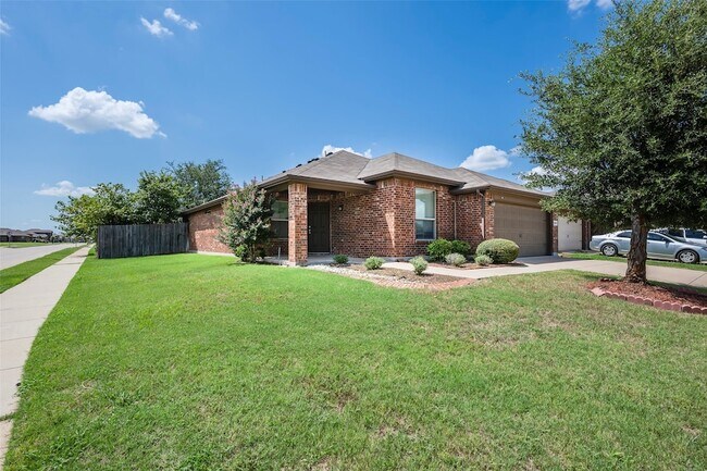 8924 Cold Harbor St, Unit 205 in Fort Worth, TX - Building Photo - Building Photo