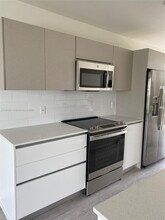 2505 NE 193rd St-Unit -4216 in Aventura, FL - Building Photo - Building Photo