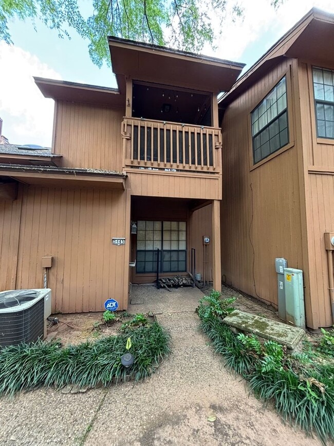 property at 3445 Stonebrook Pl