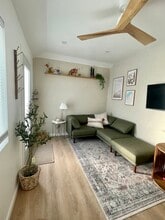 4661 Berwick Dr in San Diego, CA - Foto de edificio - Building Photo