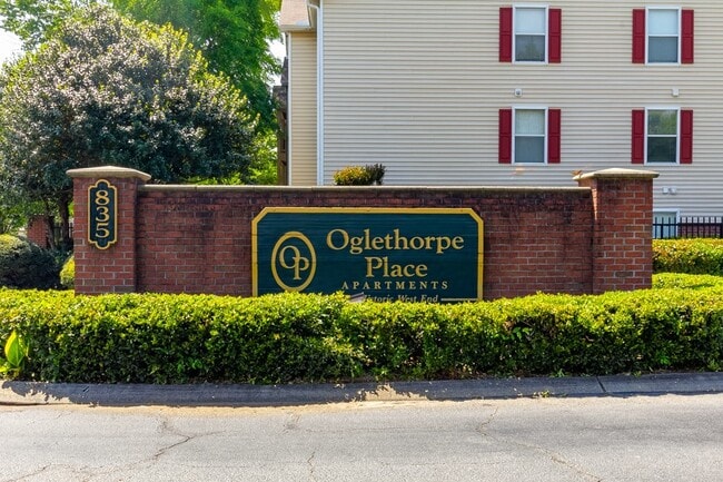 property at 835 Oglethorpe Ave SW