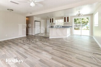 5371 Washington Rd in Delray Beach, FL - Building Photo - Building Photo