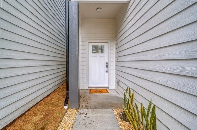 property at 5606 Canal St