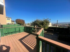 620 Spruce Ave in South San Francisco, CA - Building Photo - Building Photo