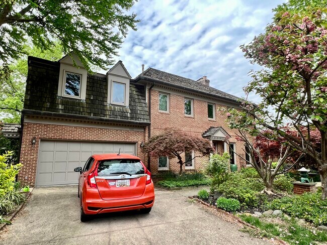 5112 Cape Cod Ct in Bethesda, MD - Building Photo - Building Photo
