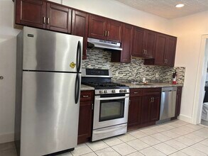 333 Sip Ave in Jersey City, NJ - Building Photo - Building Photo