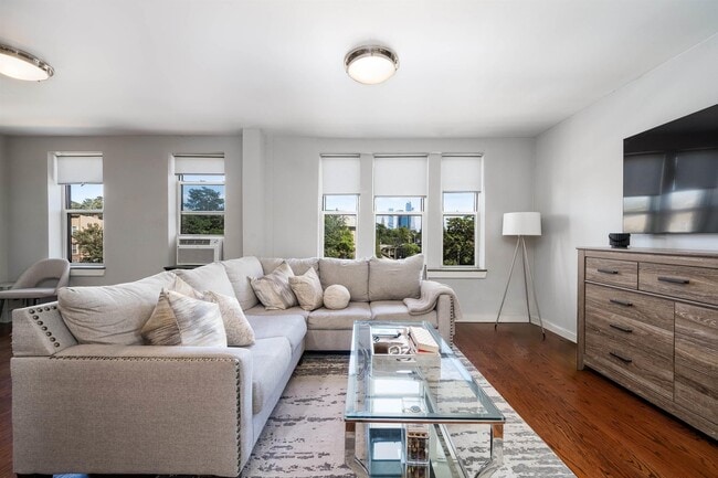 property at 3315 Pleasant Ave