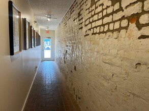 17 Market St, Unit 17-D Market St. in Wilmington, NC - Building Photo - Building Photo