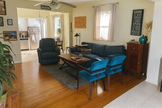 2518 Wilson St in Hollywood, FL - Building Photo - Building Photo