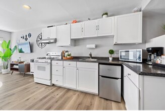 3841 Mission Blvd in San Diego, CA - Building Photo - Building Photo