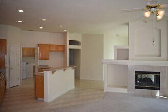 4620 Ottawa Ct in Rocklin, CA - Foto de edificio - Building Photo