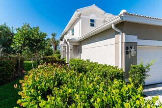 4705 Hawks Nest Way in Naples, FL - Building Photo - Building Photo