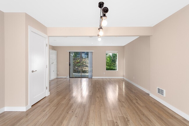 property at 10024 NE 120th St