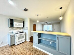 5904 Cochran St in Houston, TX - Building Photo - Building Photo