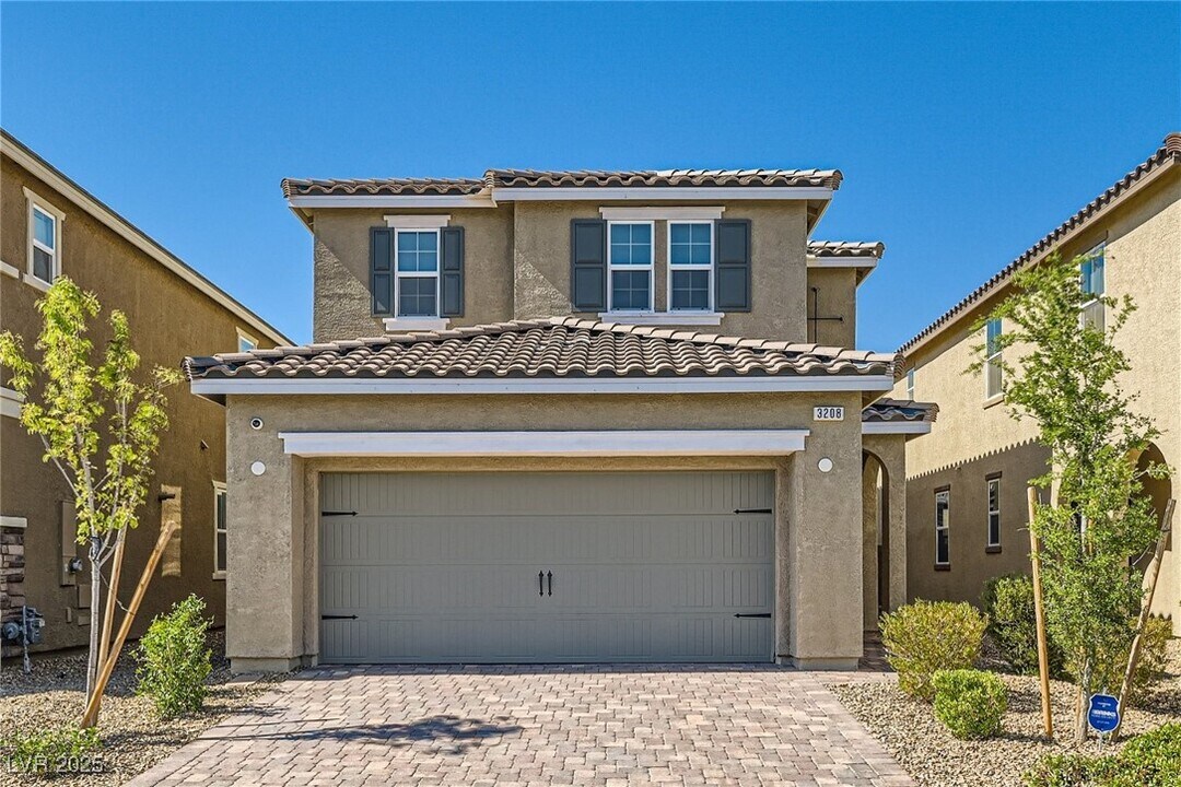 3208 Segesta Ave in Henderson, NV - Building Photo