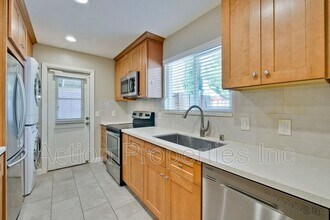 10173 Empire Ave in Cupertino, CA - Building Photo - Building Photo