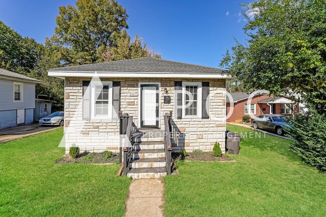 property at 2017 E 18th St