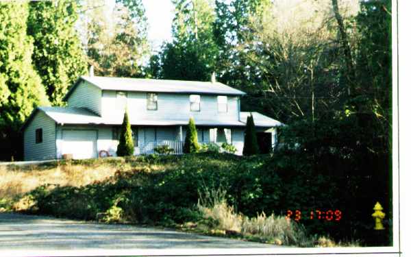 18421 State Rt. 9 in Snohomish, WA - Building Photo