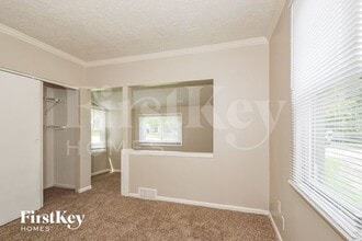 606 Lake Shore Blvd in Wauconda, IL - Foto de edificio - Building Photo