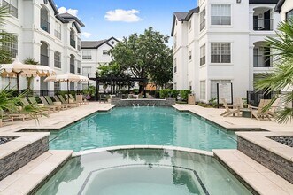 Cortland River Oaks in Houston, TX - Building Photo - Building Photo
