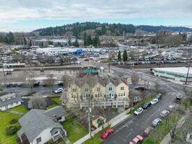 816 Cherry Ave in Sumner, WA - Building Photo