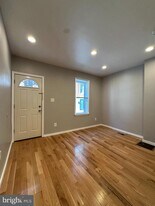 2321 E Cabot St in Philadelphia, PA - Building Photo