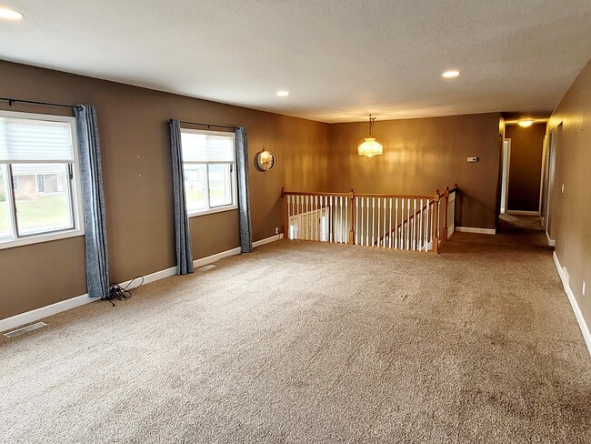 6187 Blythefield Ave NE in Rockford, MI - Building Photo - Building Photo
