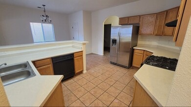 4009 Willowbrook Pl NW in Albuquerque, NM - Building Photo - Building Photo