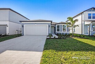 9711 Redwood Hts Rd in Thonotosassa, FL - Building Photo