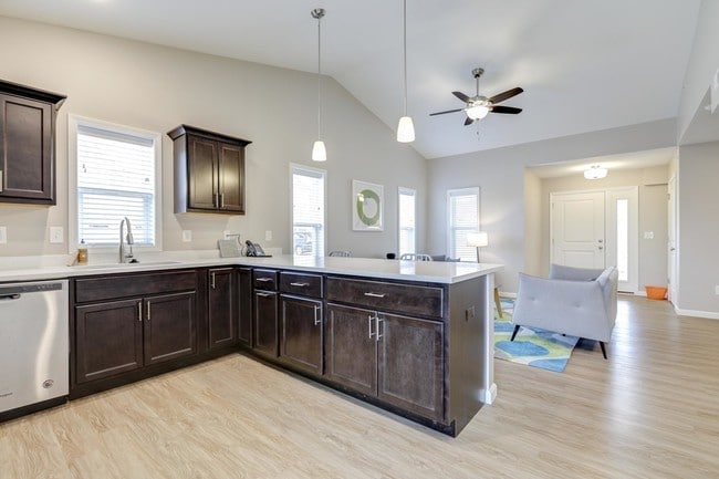 Middletown Place Apartments in Mahomet, IL - Building Photo - Building Photo