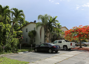 921 NE 16th St in Fort Lauderdale, FL - Building Photo - Building Photo