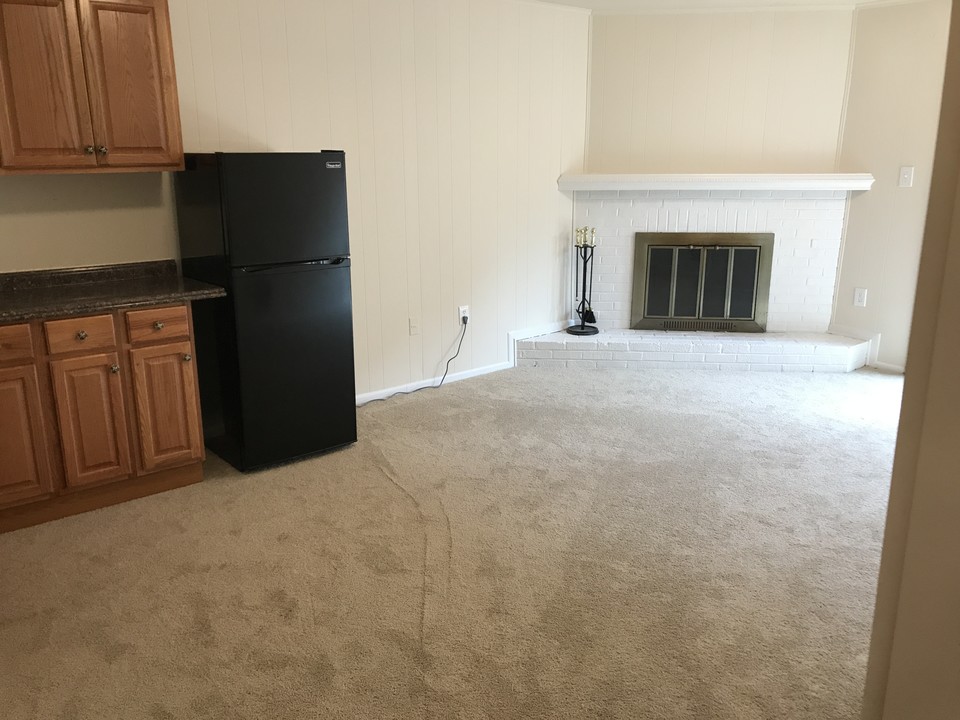 2686 Centennial Ct, Unit 367J in Alexandria, VA - Building Photo