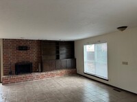 3821 Quail Run Cir in Norman, OK - Building Photo - Building Photo