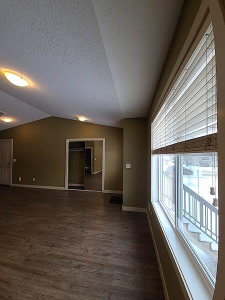 10502-10102 102 St in Grande Prairie, AB - Building Photo - Building Photo