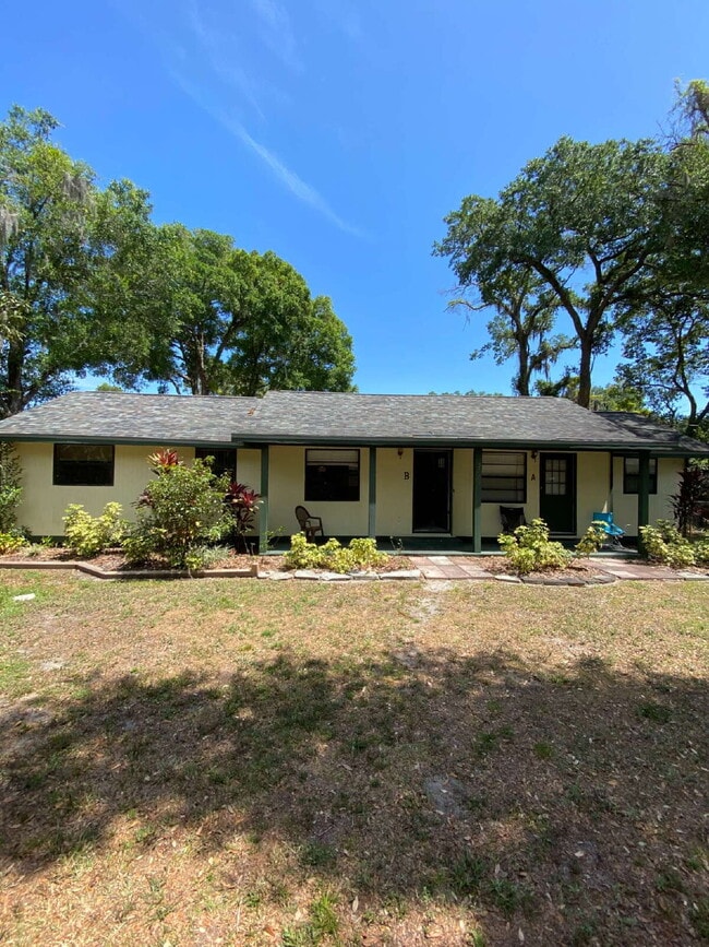 5223 Peach Ave in Seffner, FL - Building Photo - Building Photo