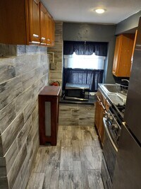 1227 S 59th St, Unit EFFICENCY photo'