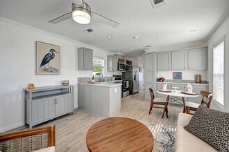 1701 Post Rd in Melbourne, FL - Building Photo - Building Photo