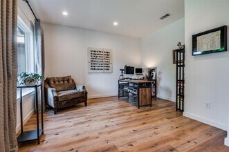 1110 Claude St in Dallas, TX - Building Photo - Building Photo