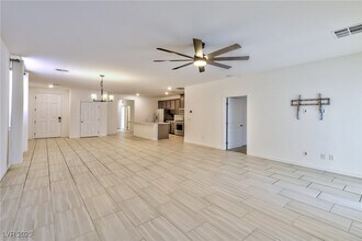 988 Edel Hest Ave in North Las Vegas, NV - Building Photo - Building Photo